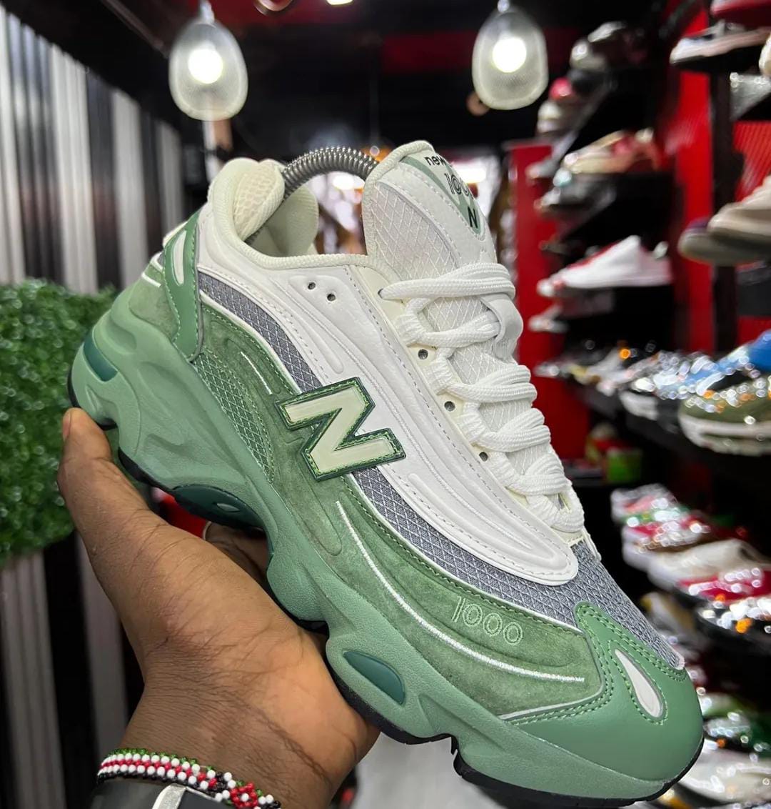 The New Balance 1000 Mallard Green/Sea Salt